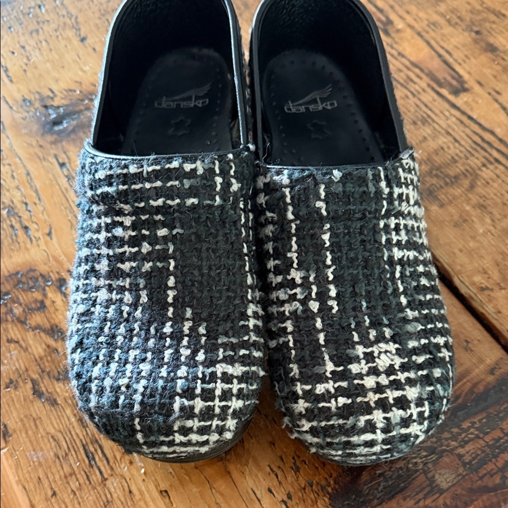 Dansko Black and White Tweed clogs‎ 42